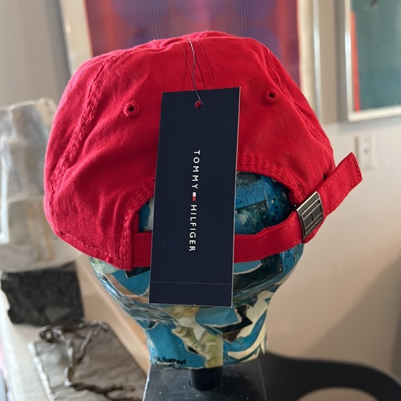 Tommy Hilfiger Baseball Cap - Picture 3 of 6